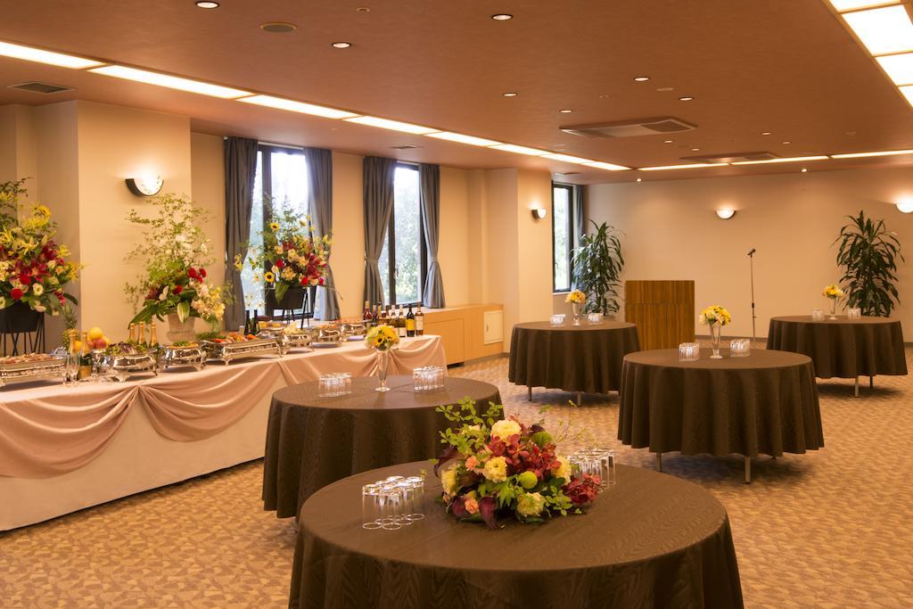 International Garden Hotel